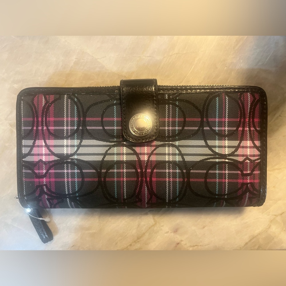 COACH PLAID POPPY Wallet in Black with Pink